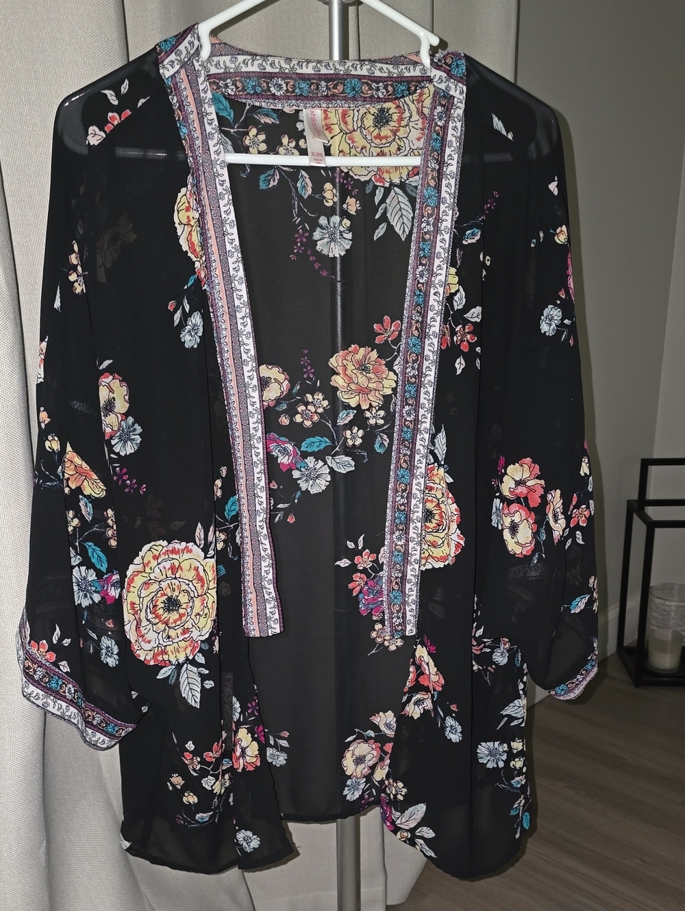 Xhilaration Black Floral Long Sleeve Kimono Jacket